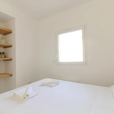 Select'sohome: Lavandou With Terrace And Parking *
