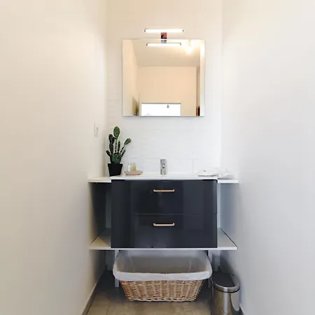 Apartment Select'sohome: Lavandou With Terrace And Parking Le Lavandou